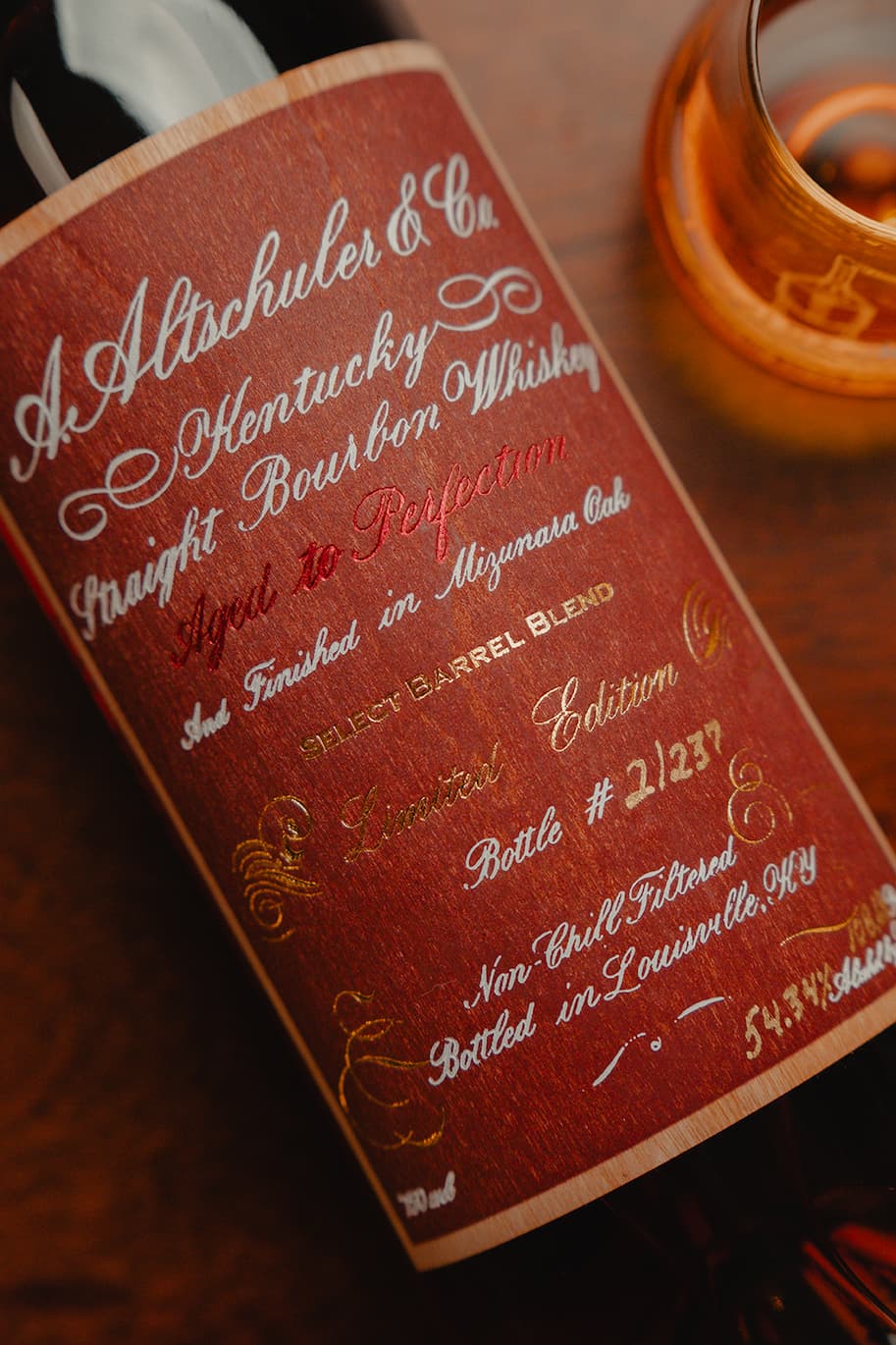 The Old Man of the Mountain Bottled in Bond Bourbon – Seelbach's